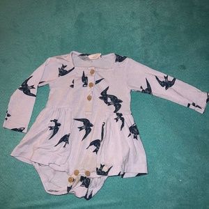 Kate Quinn The Woods Long Sleeve Sparrow Onesie with Peplum _ 6-12 months